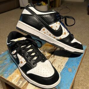 NIKE SUPREME DUNK 2021 Athletic Sneakers